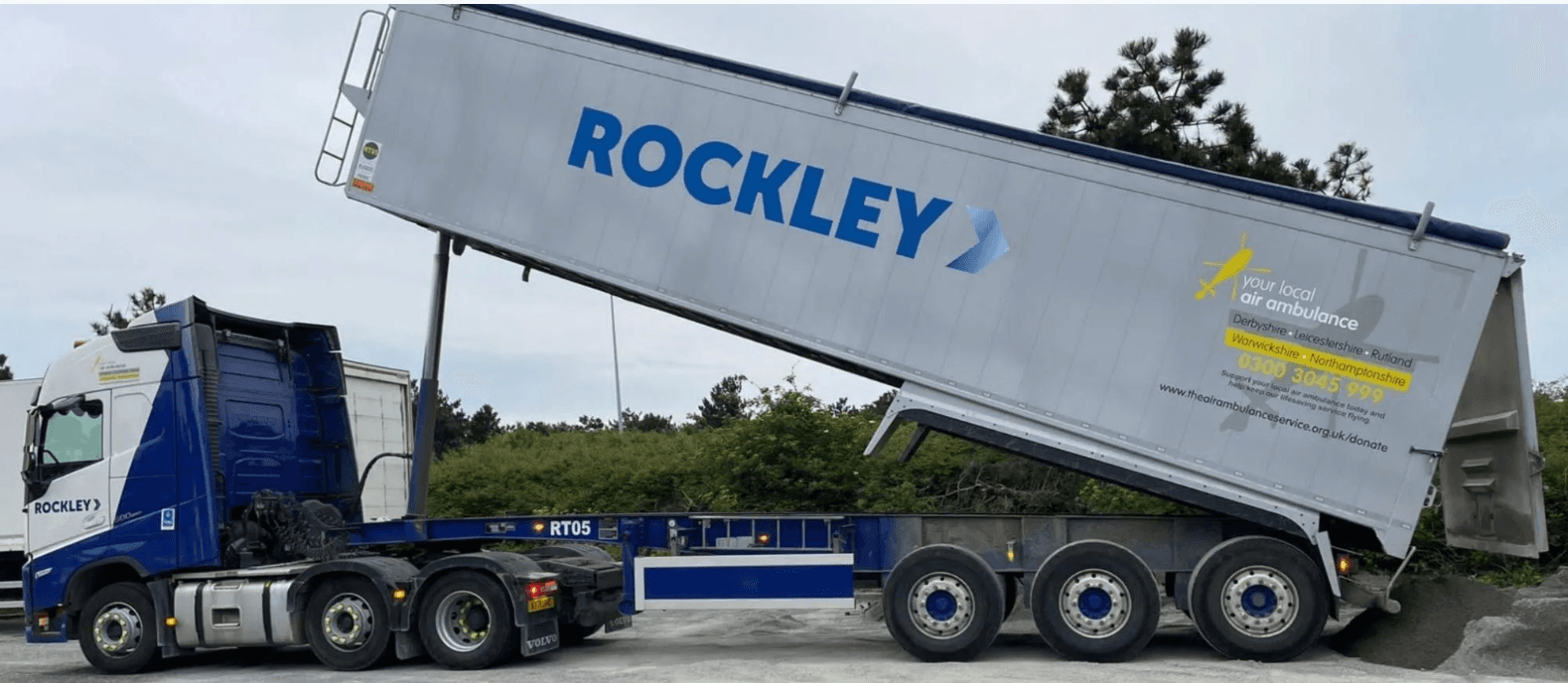 Photo shared by Rockley Transport: https://rockleytransport.co.uk/choosing-the-right-bulk-tipping-service-provider-in-the-uk/