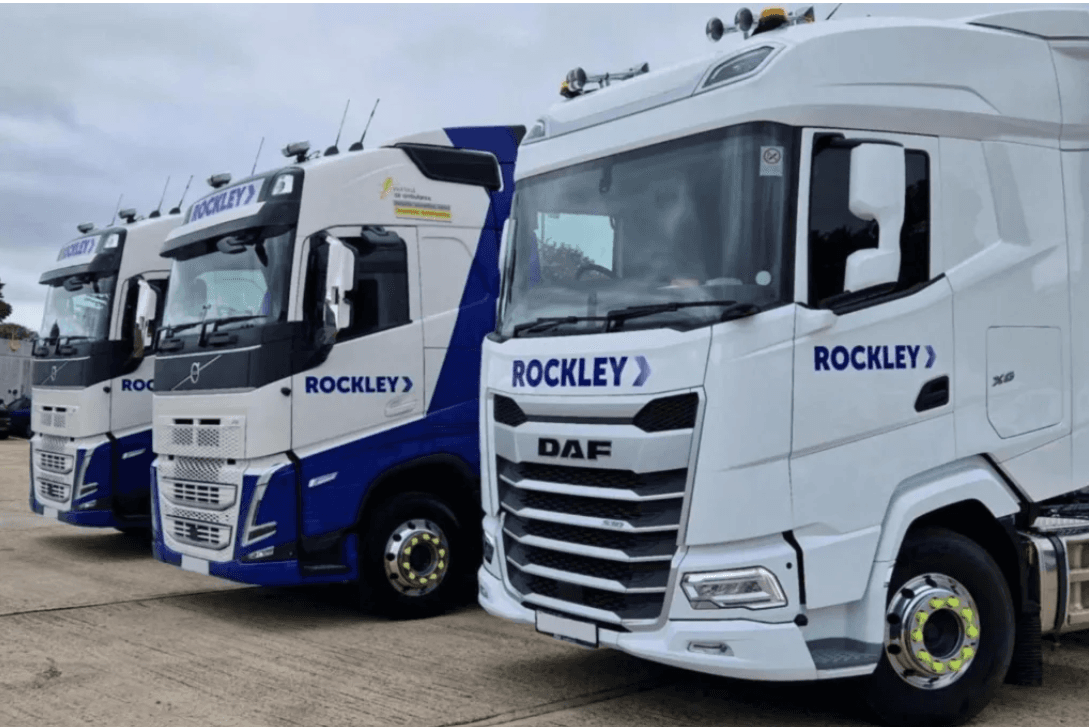 Photo shared by Rockley Transport: https://rockleytransport.co.uk/customer-faqs-about-heavy-haulage-services-answered/