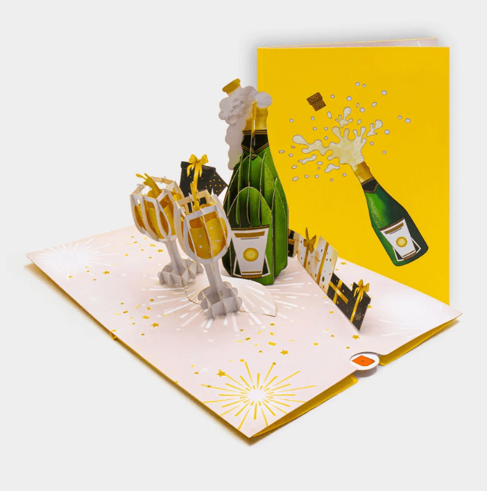 Photo shared by Pop Up Karten Geburtstag: Entdecke bei Card Moments handgemachte 3D Pop-Up Karten für Geburtstage, Hochzeiten, Jubiläen und vi