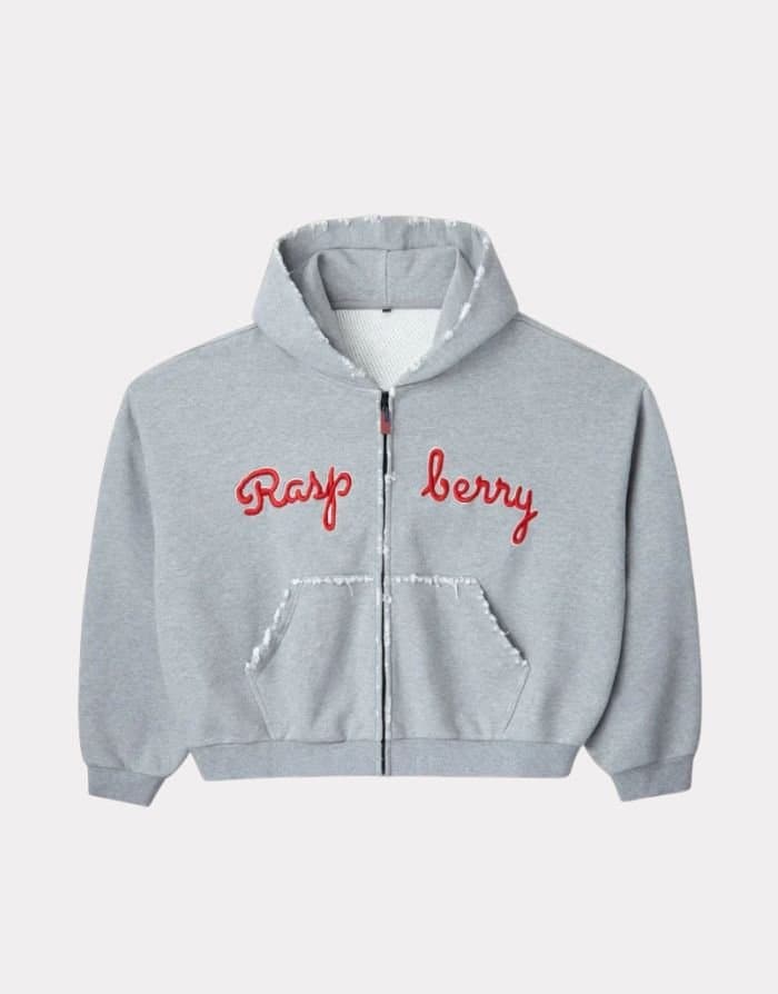 Photo shared by Raspberryhillsstore: Raspberry Hills Hoodie: The Streetwear Essential for a Casual Look
Streetwear has become one of the