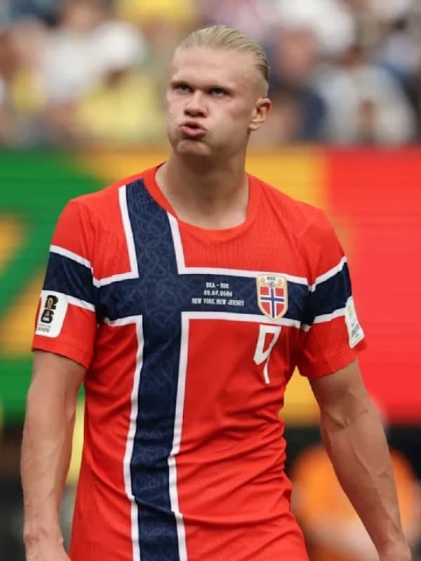 Photo shared by Mike Stallion: The international football calendar brings a fresh wave of innovative sportswear designs that bridge