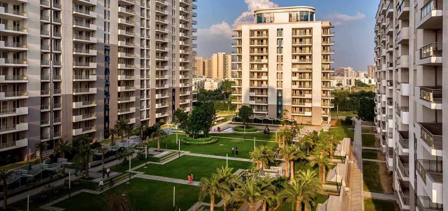 Photo shared by BigEstate: Choosing between new residential developments can be challenging when multiple projects appear attra