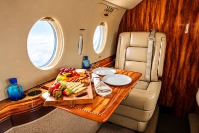 Photo shared by tis: Private aviation is built around comfort, flexibility, and personalised service. Catering plays an i