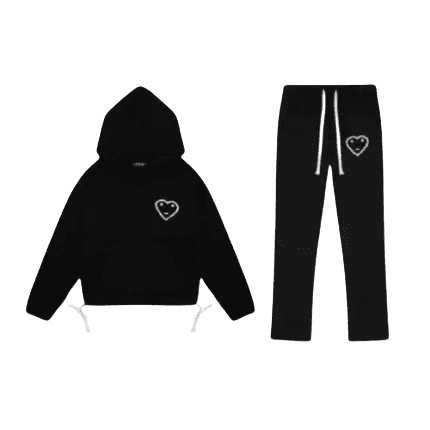 Photo shared by Carsicko London: Carsicko Tracksuit excels in blending practicality with contemporary fashion. This set offers superi